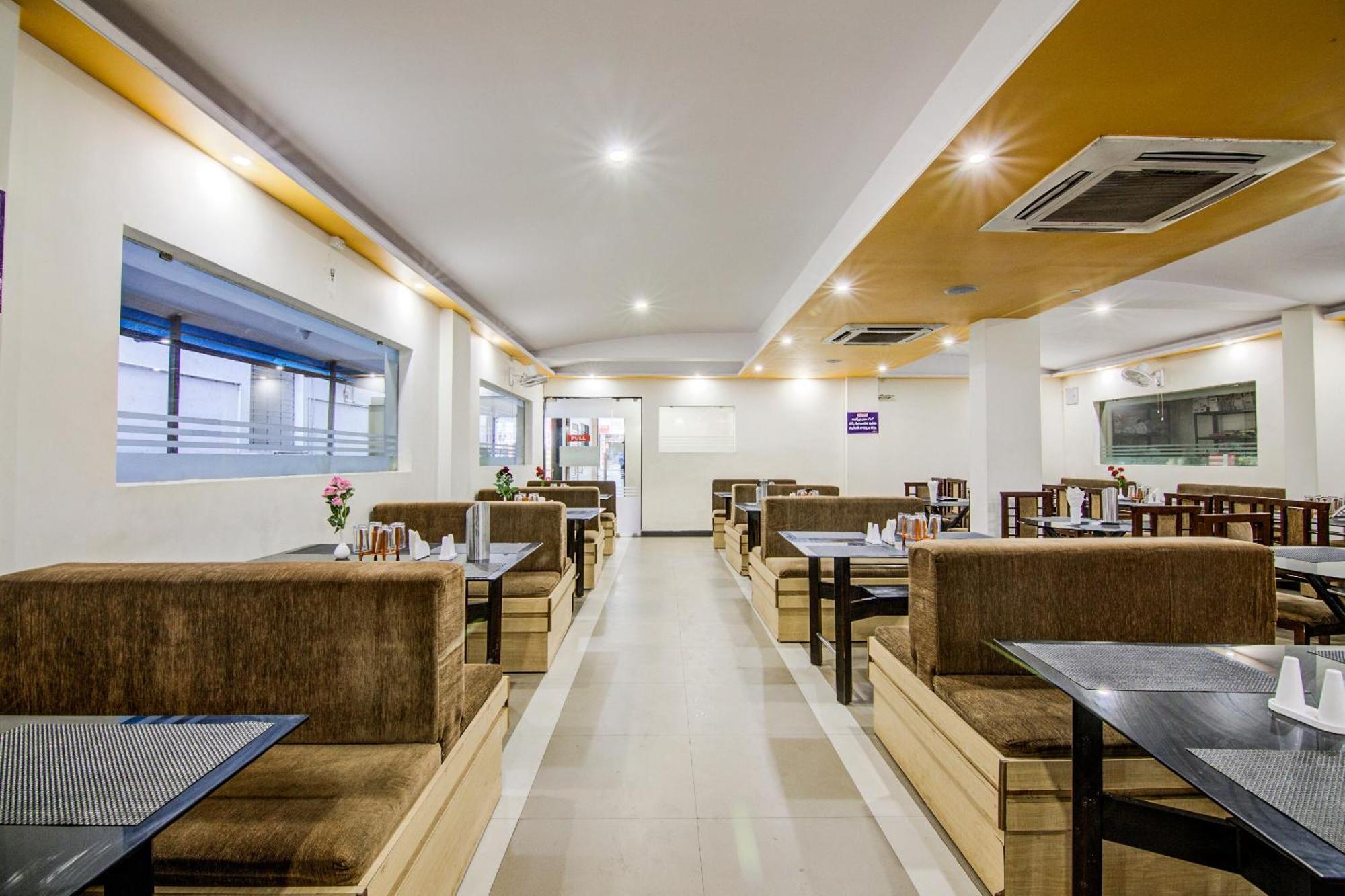 Hotel Collection O Spar Grand Visakhapatnam Esterno foto